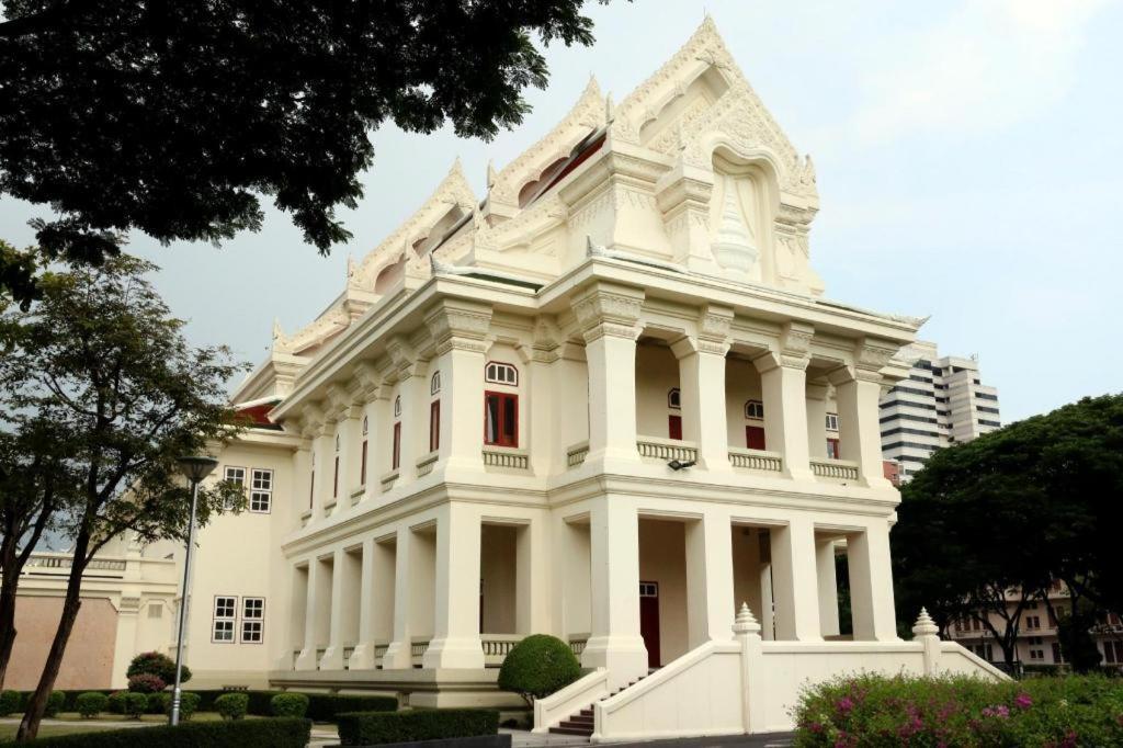 Silom Studios Bangkok Extérieur photo