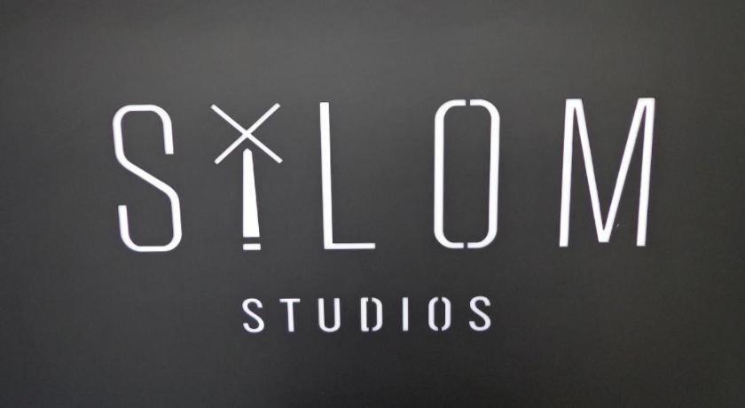 Silom Studios Bangkok Extérieur photo